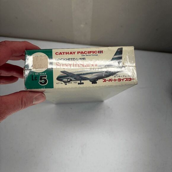 1/200 Kit Vintage Hasegawa LOCKHEED L-1011 SuperTriStar CATHAY PACIFIC NewSealed - Picture 3 of 5
